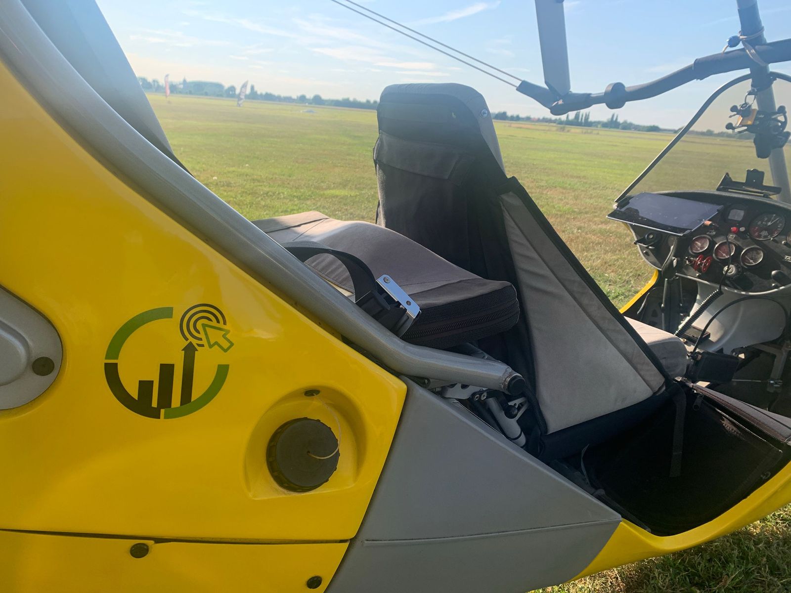 Clicks & Trades vehicle branding